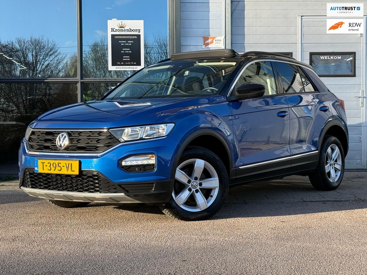 Volkswagen T-Roc - 1.5 TSI Sport 1.5 TSI Sport, PANO, NAP, DIGITALDASH - AutoWereld.nl