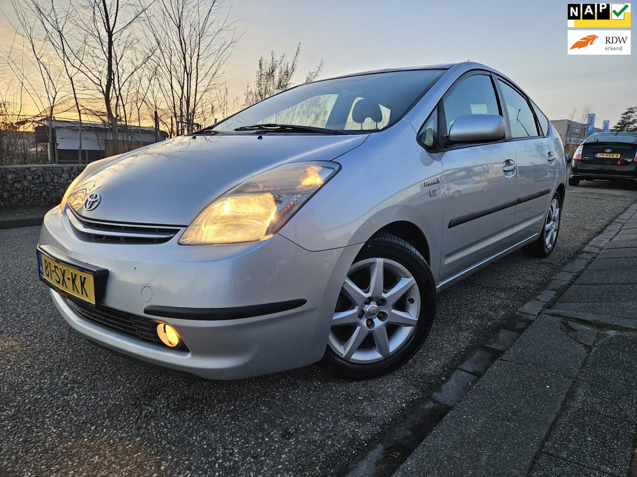 Toyota Prius - 1.5 VVT-i Business Edition GARANTIE - AutoWereld.nl