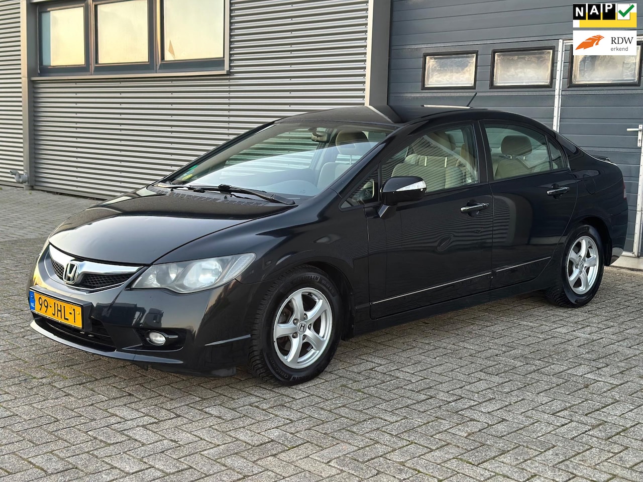 Honda Civic - 1.3 Hybrid NWE APK - DEALER ONDERHOUDEN - 1 STE EIGENAAR!! - AutoWereld.nl