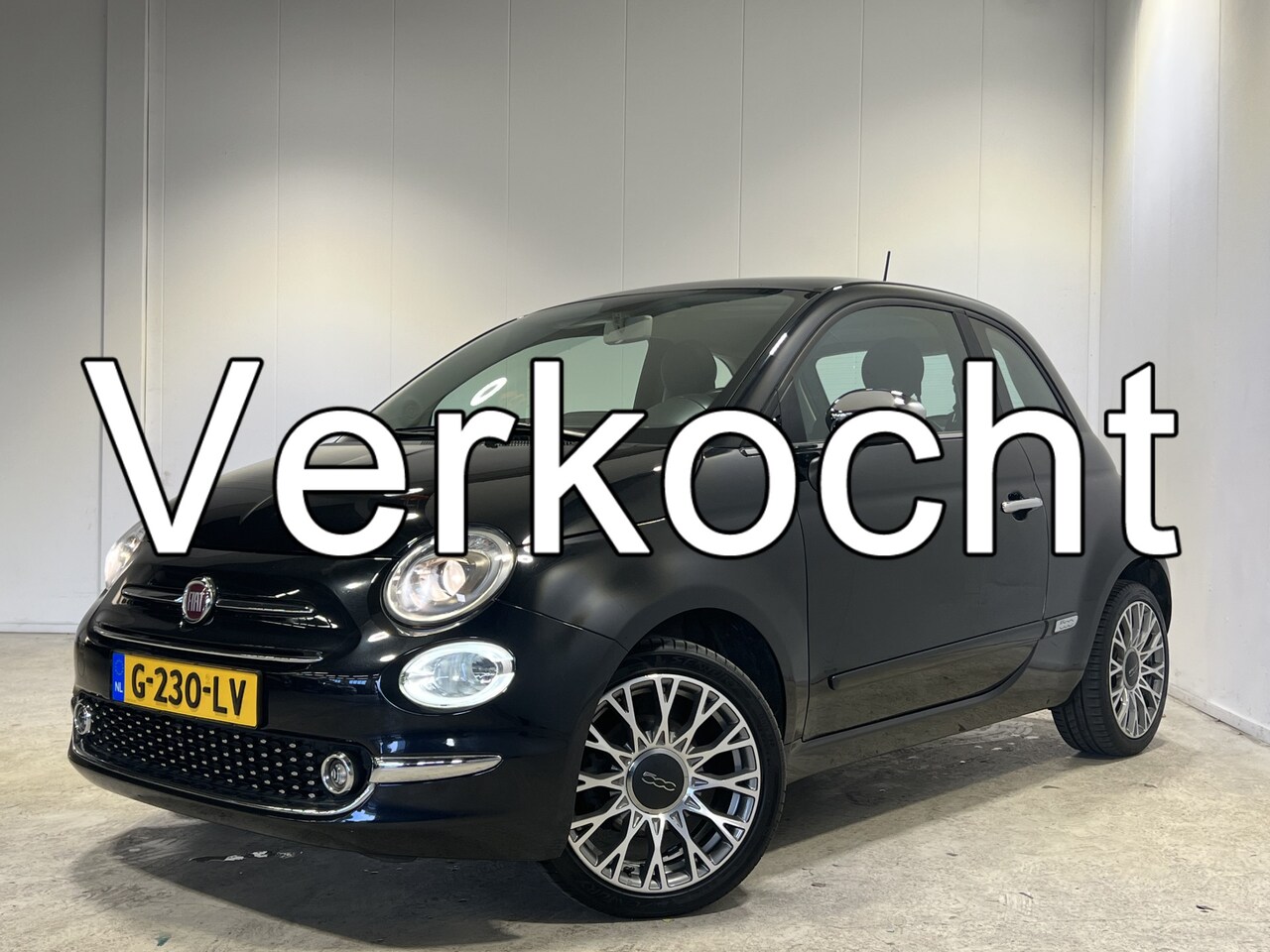 Fiat 500 - 1.2 Lounge | Panoramadak | Airco | | Navigatie | Lichtmetalen Velgen | - AutoWereld.nl
