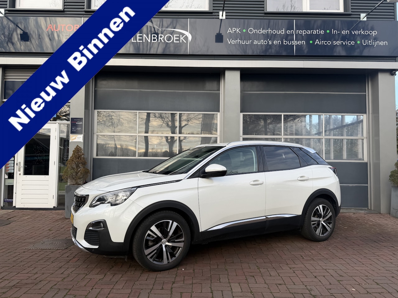 Peugeot 3008 - 1.2 PureTech Première Automaat Bj 2017 Dealer onderhouden - AutoWereld.nl