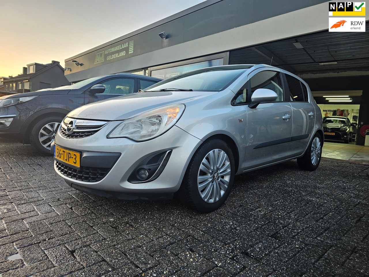 Opel Corsa - 1.2-16V Cosmo | 12MND GARANTIE | AIRCO | CRUISE | NAVI | LMV - AutoWereld.nl