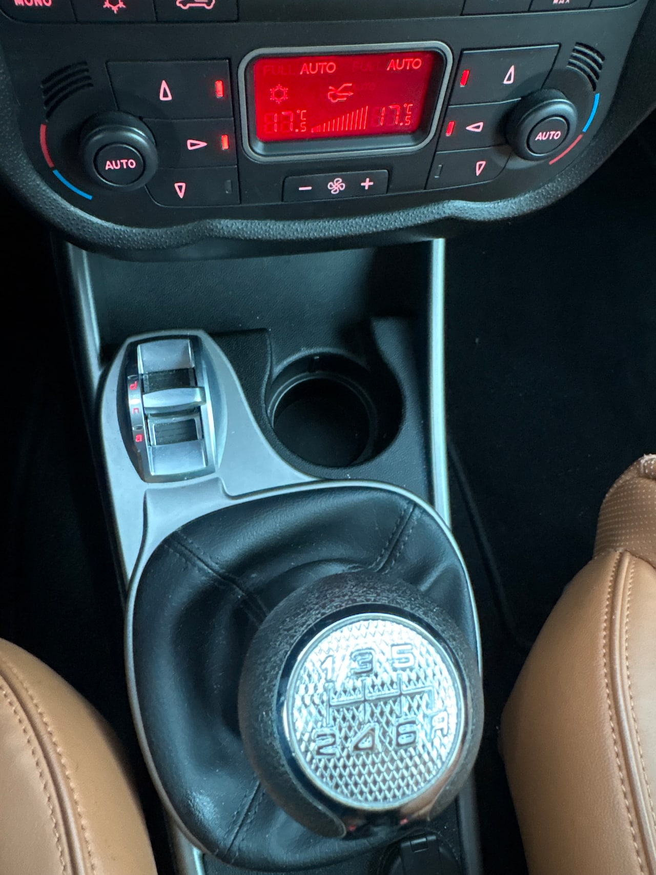 Alfa Romeo MiTo - 0.9 TwinAir Esclusivo - AutoWereld.nl