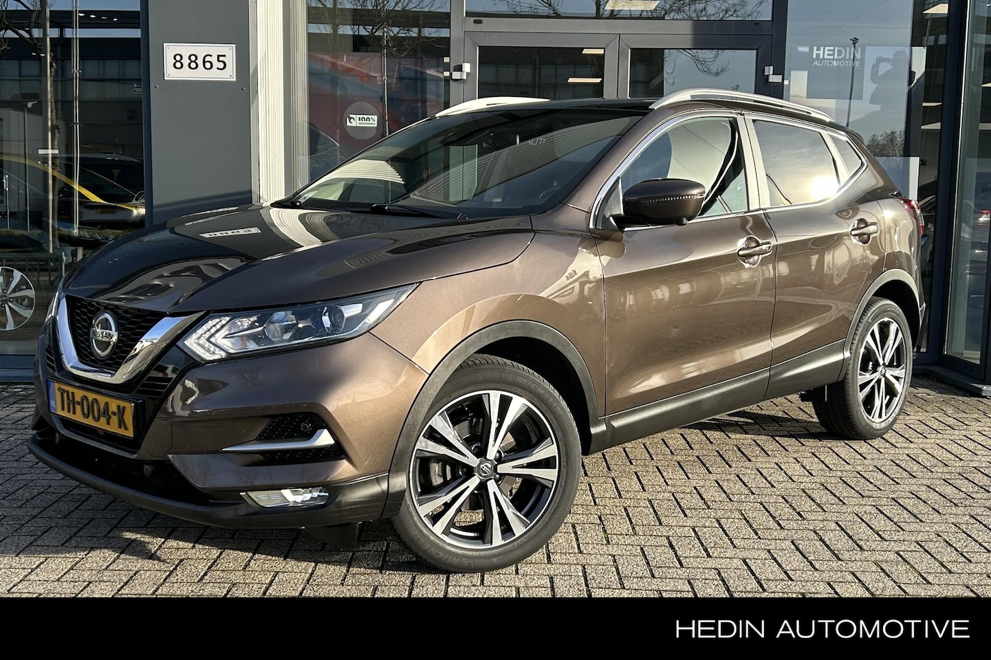 Nissan Qashqai - 1.2 N-Connecta Navigatie | Pano dak - AutoWereld.nl