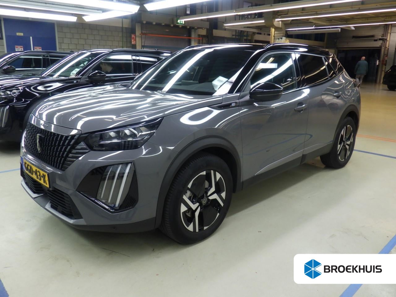 Peugeot e-2008 - EV GT 54 kWh | Navigatie | Camera | Fase 3 laden | Nieuw model | BTW | Apple carplay | - AutoWereld.nl