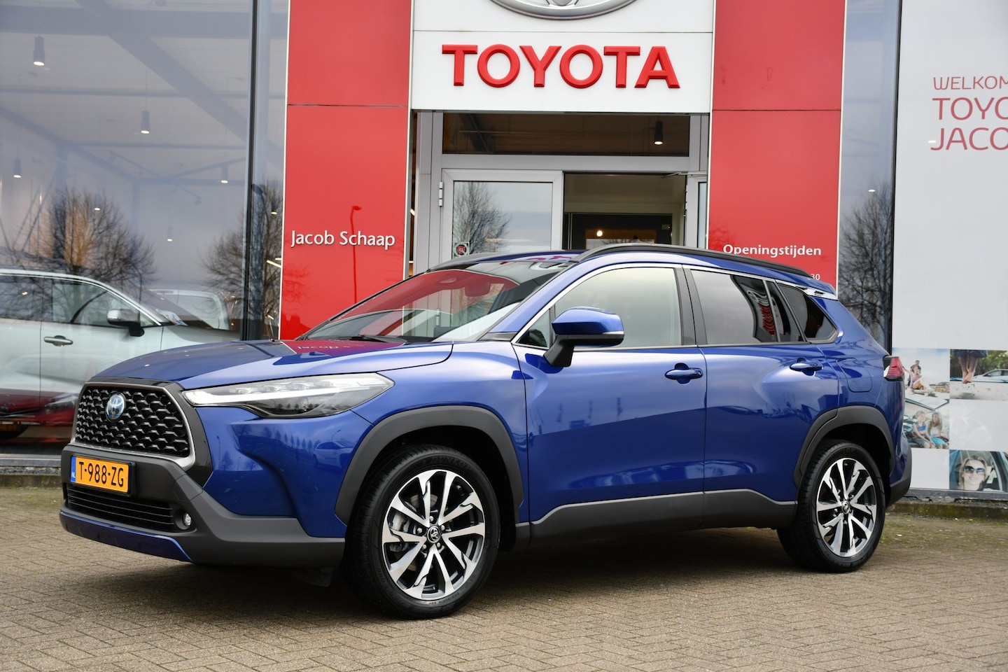 Toyota Corolla Cross - 2.0 High Power Hybrid First Edition Automaat 197pk | Dodehoekdetectie | Stoelverwarming | - AutoWereld.nl