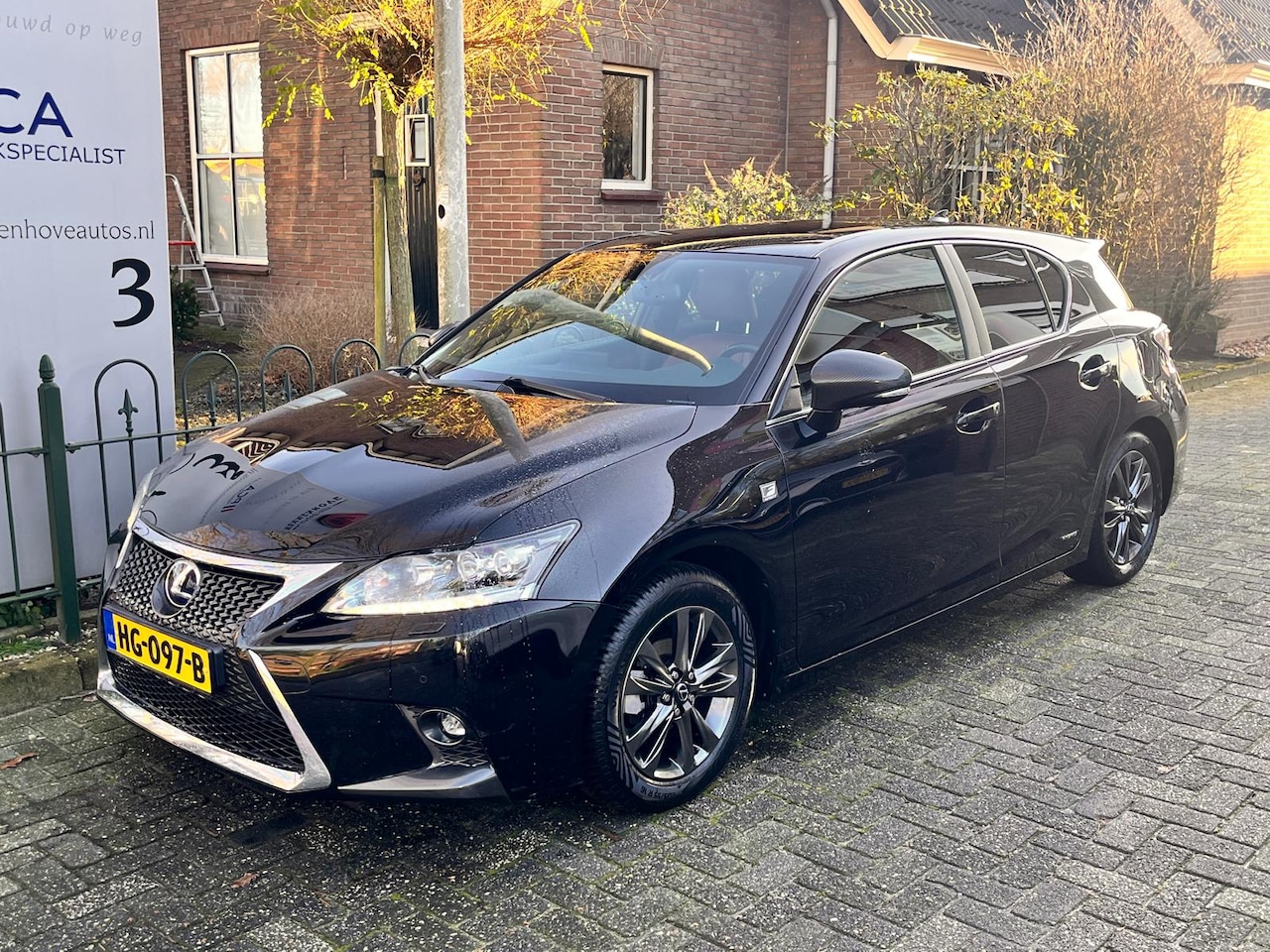 Lexus CT 200h - F Sport Line - AutoWereld.nl