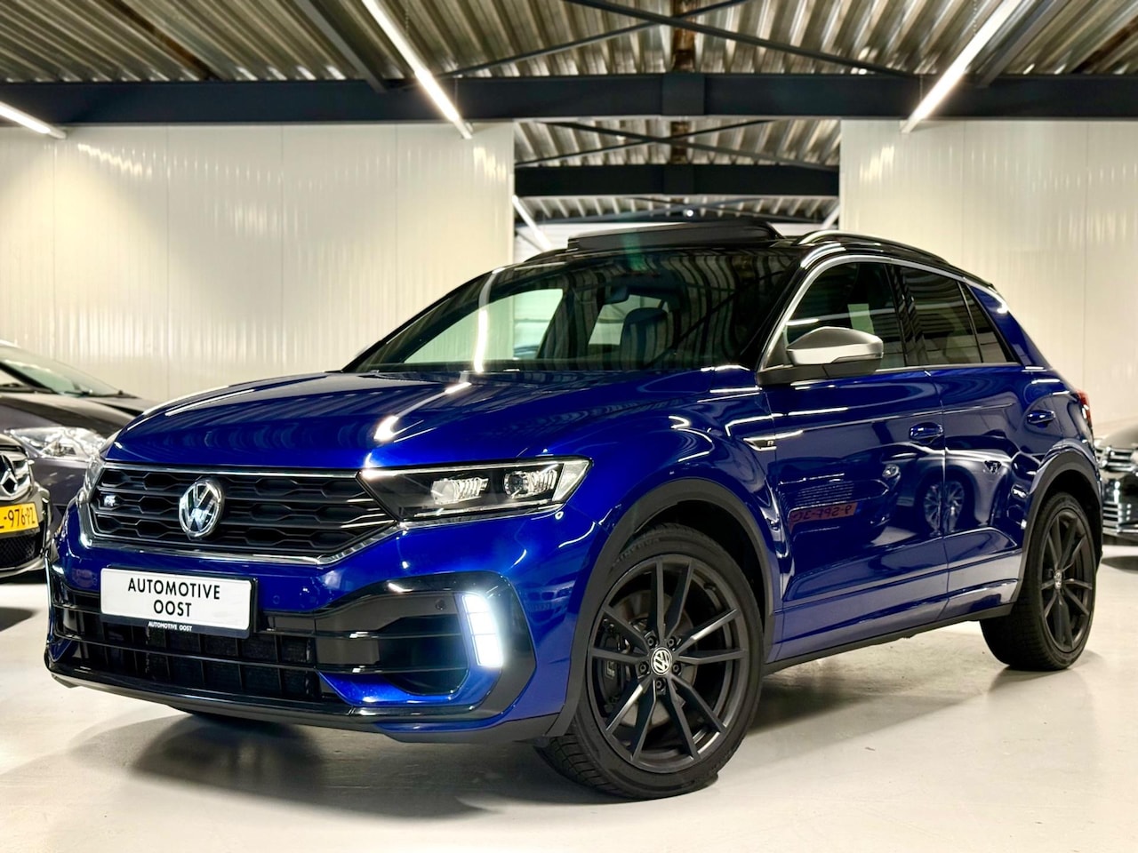 Volkswagen T-Roc - R 4Motion 300PK!|Pano|AK|ACC!! - AutoWereld.nl