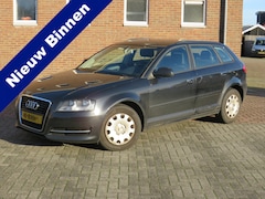 Audi A3 Sportback - 1.6 TDI 105Pk Attraction Pro Line * Climate Controle * Cruise Controle * Winterbanden