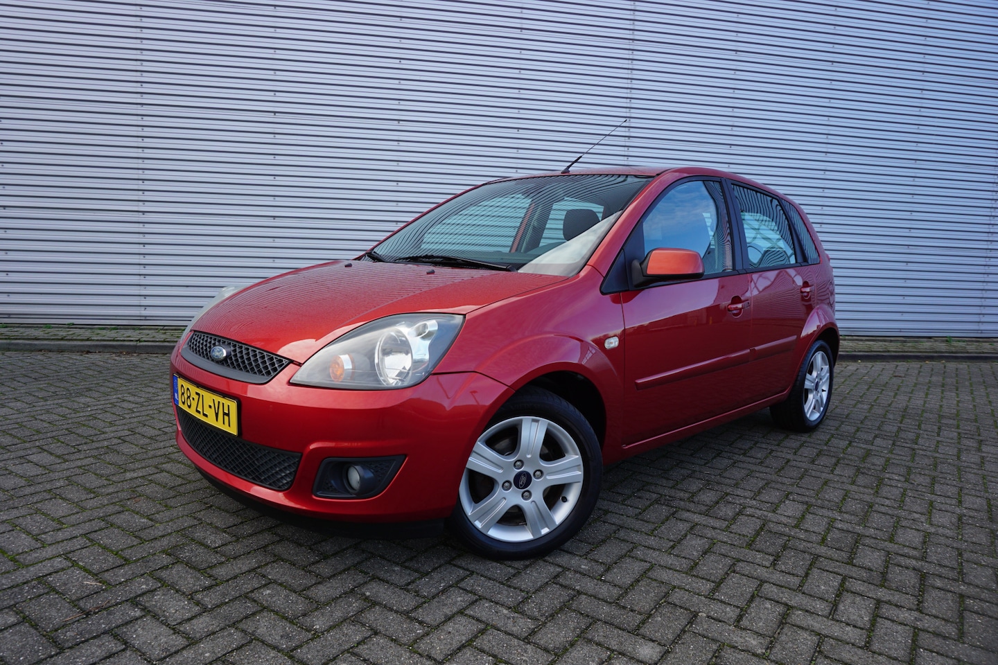 Ford Fiesta - 1.3-8V Futura XL Climate / Elektr. ramen / Lm velgen / NAP - AutoWereld.nl