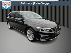 Volkswagen Passat Variant - 1.4 TSI PHEV GTE Business trekhaak, leer, navi, cruise