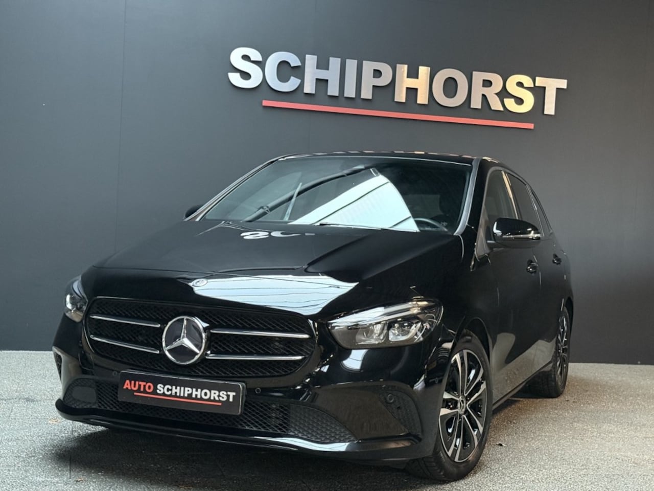 Mercedes-Benz B-klasse - 180 Star Edition Luxury Line 17 inch trekhaak camera - AutoWereld.nl