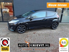 Ford Fiesta - 1.6 Ghia *ST uitvoering