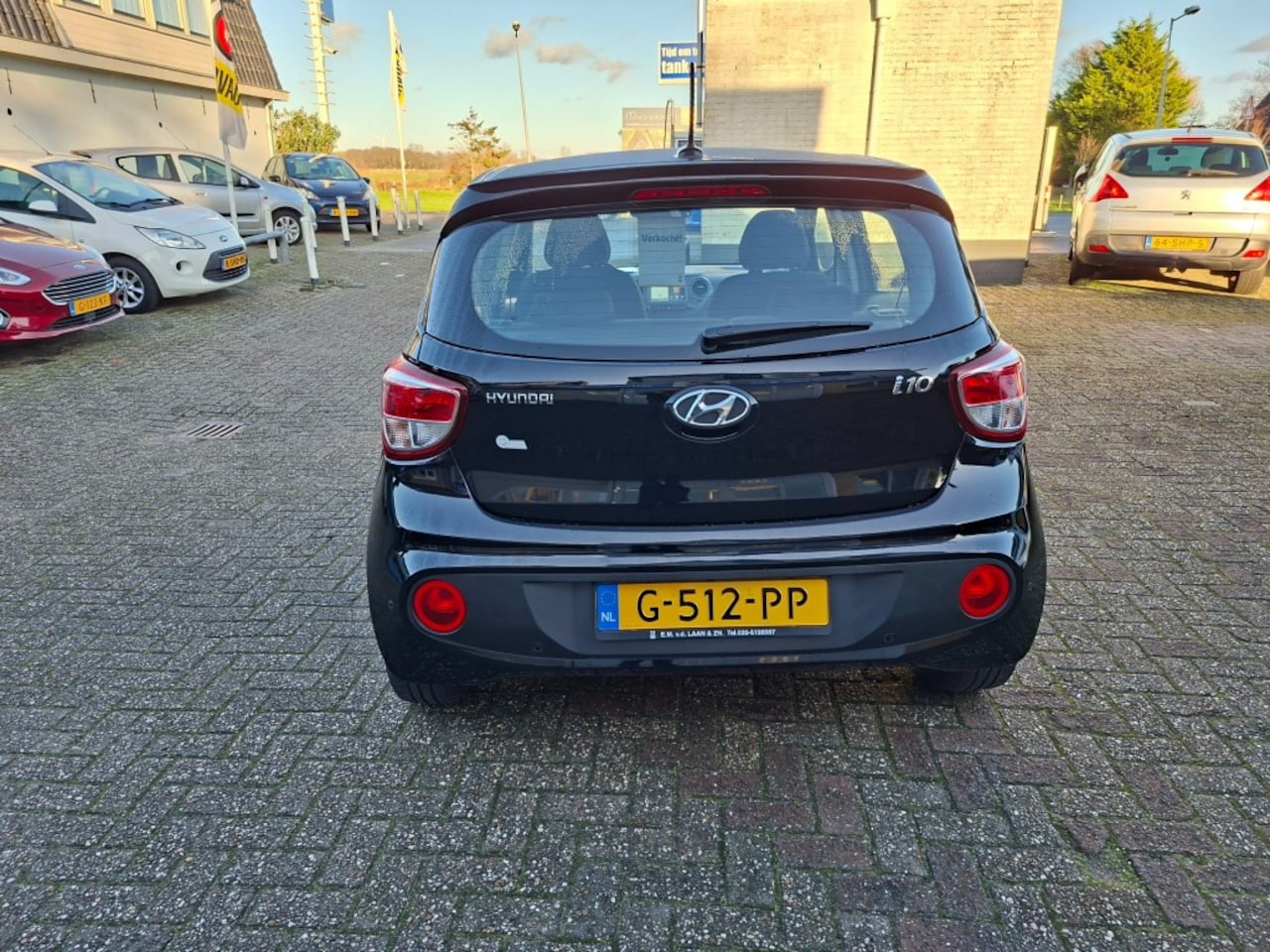 Hyundai i10 - 1.0i Comfort RADIO/AIRCO/NAVI/CRUISE/ELEC.RAMEN V+A/PDC