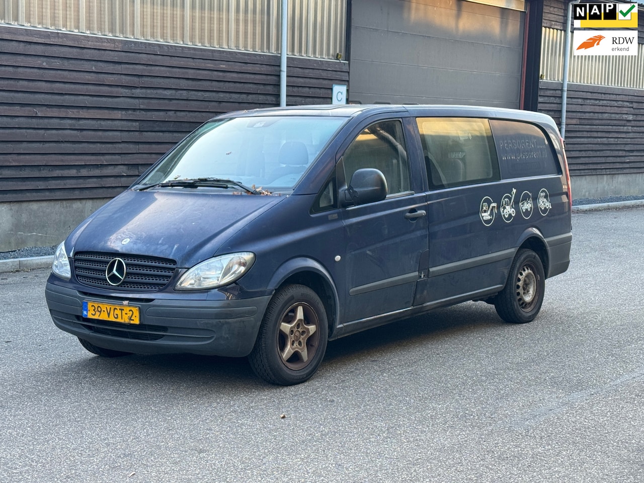 Mercedes-Benz Vito - 109 CDI 320 Lang DUBBELE CABINE / VERSNELLINGSBAK MAAKT GELUID - AutoWereld.nl