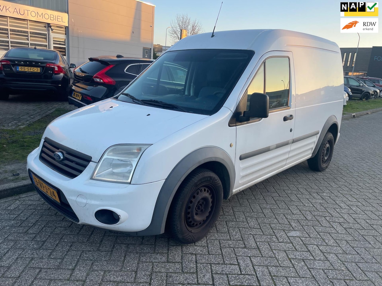 Ford Transit Connect - T230L 1.8 TDCi Trend EURO 5 - AutoWereld.nl
