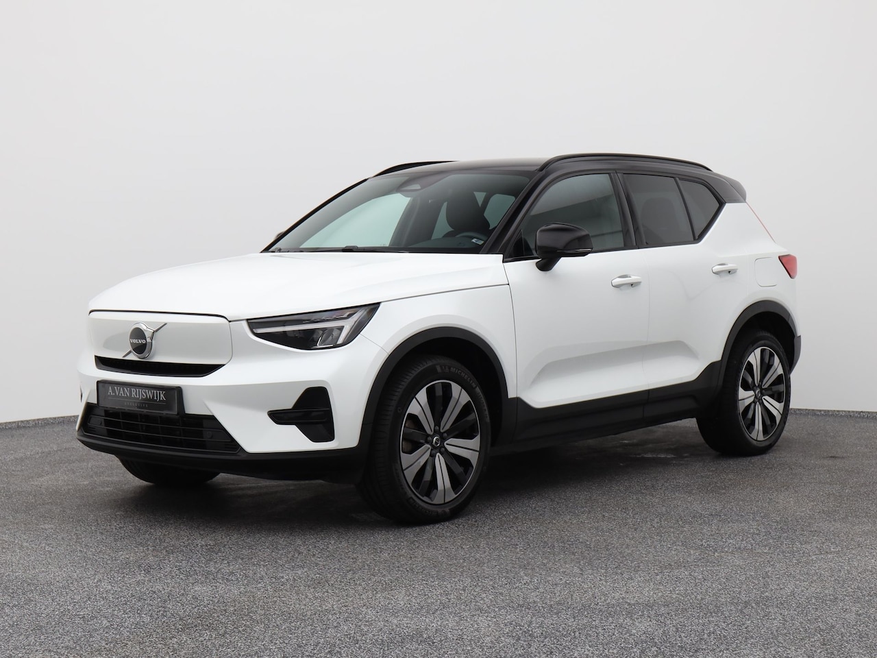 Volvo XC40 - Recharge Plus | CAMERA | STOEL- EN STUURVERW. - AutoWereld.nl