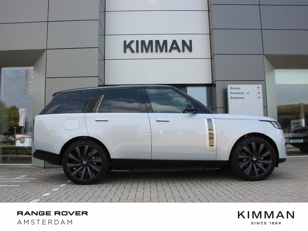 Land Rover Range Rover - P550e SV PHEV | SV lak Ethereal Frost Silver | 23"SV velgen - AutoWereld.nl