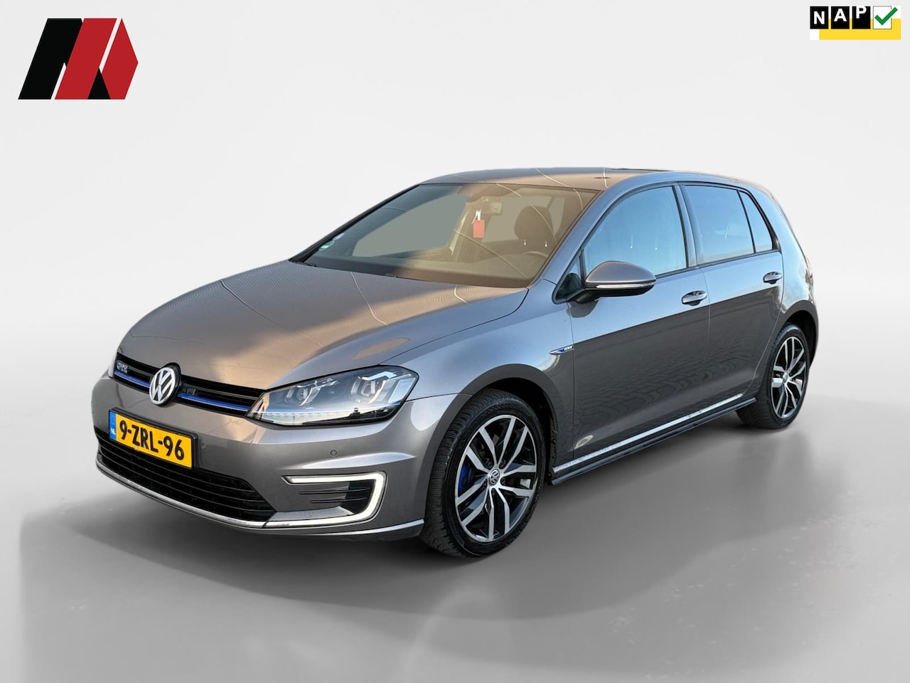 Volkswagen Golf - 1.4 TSI GTE | Cruise | Camera | LED - AutoWereld.nl