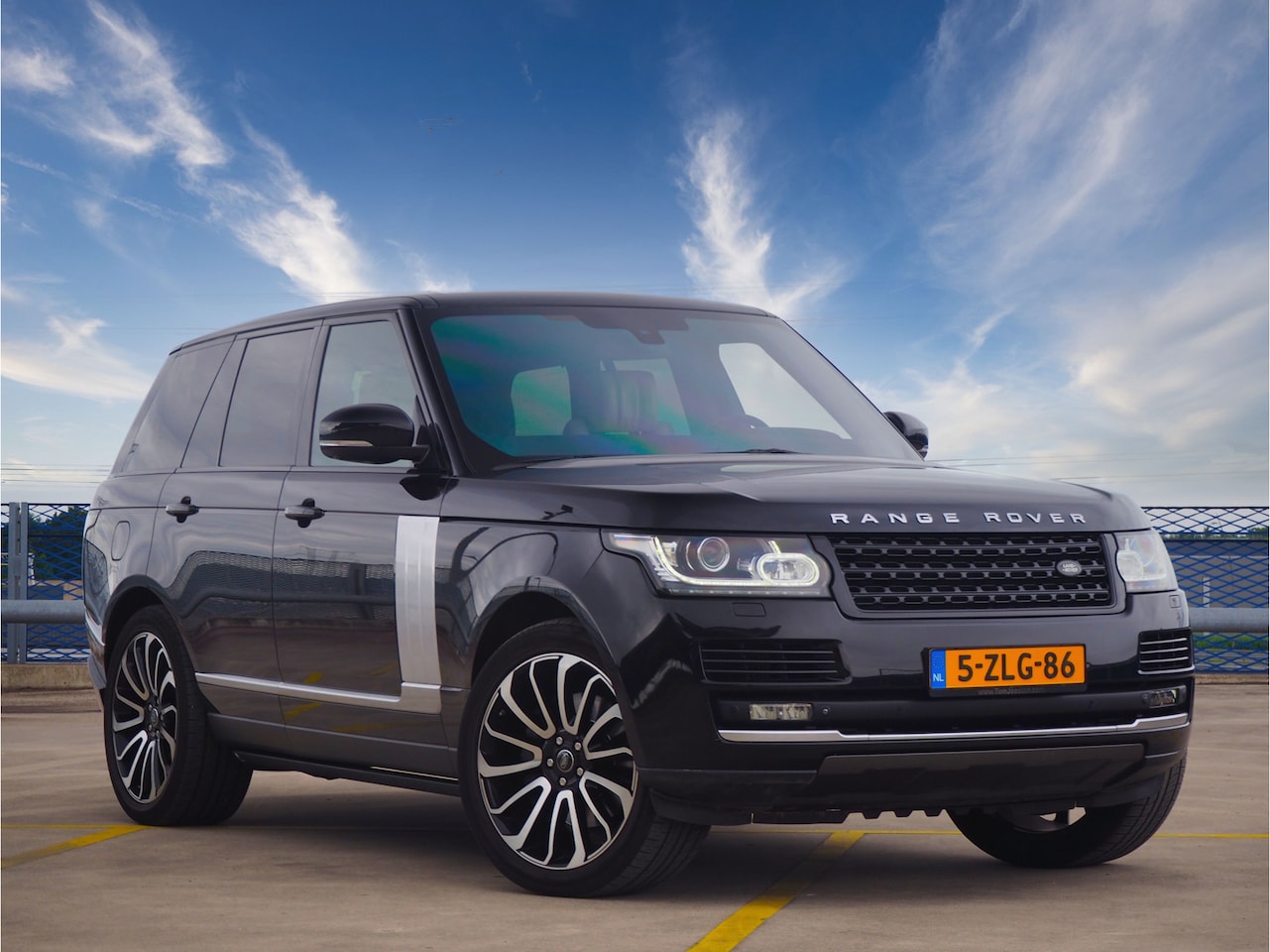 Land Rover Range Rover - 4.4 SDV8 Autobiography 4.4 SDV8 Autobiography - AutoWereld.nl