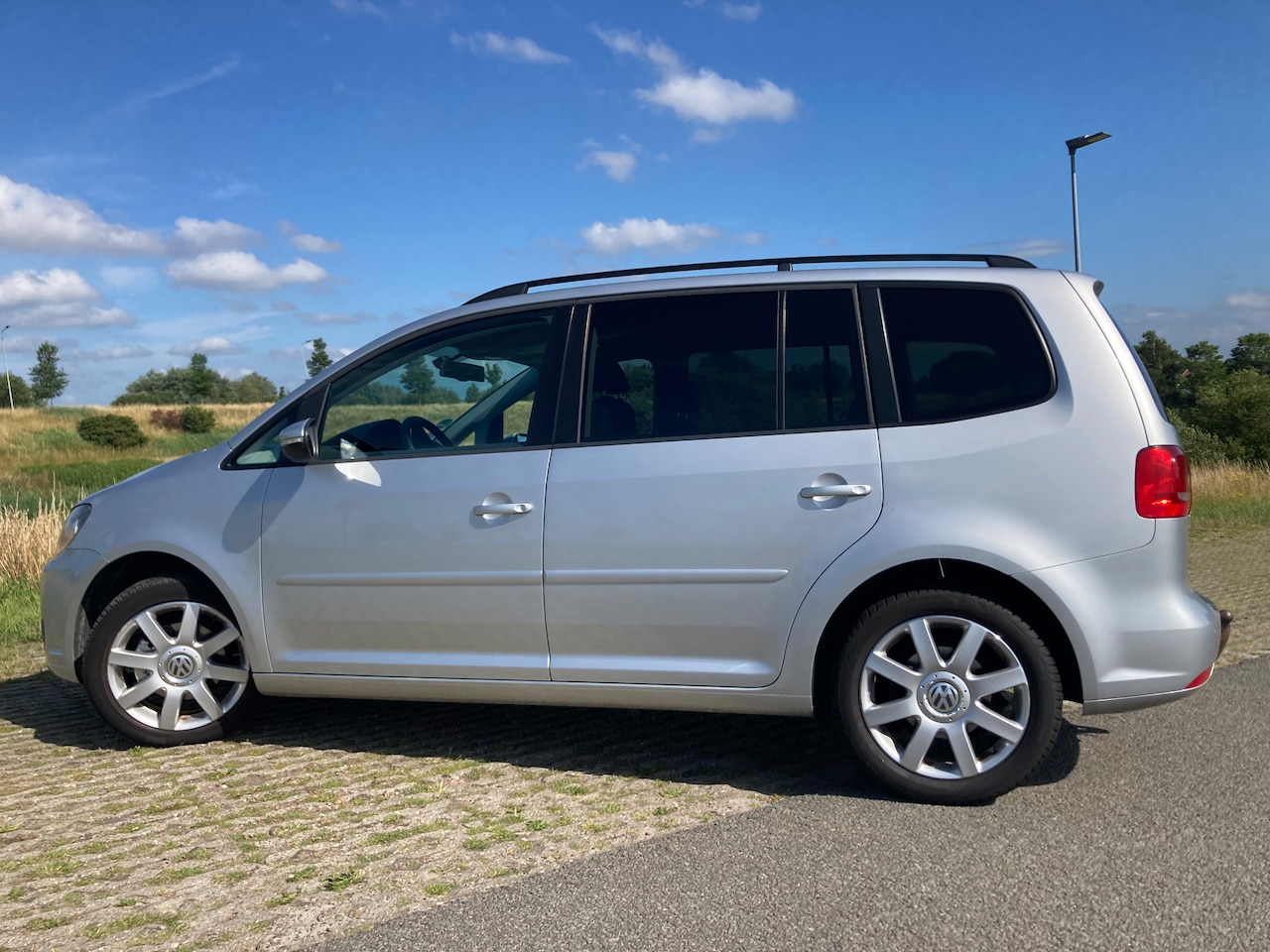 Volkswagen Touran - 1.2 TSI Comfortline BlueMotion 7p. - AutoWereld.nl