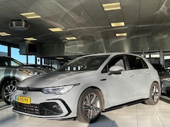 Volkswagen Golf - 1.5 eTSI R-LINE/Virtual Cockpit/Automaat/Apple Carplay/Camera/Stuurverwarming/Leder/Alcant