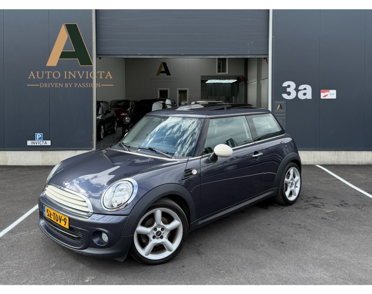 MINI One - 1.6 malist - Pano - Nieuwe koppeling - AutoWereld.nl
