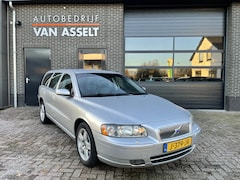 Volvo V70 - 2.5T AWD Momentum