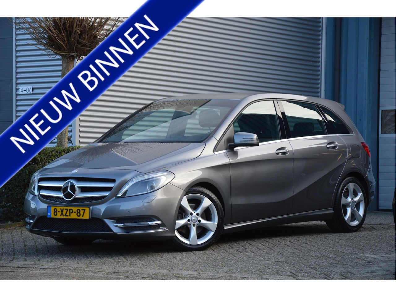 Mercedes-Benz B-klasse - 180 AMBITION | SPORTPAKKET | AUTOMAAT | XENON | CRUISE | NAVI | TREKHAAK | ENZ - AutoWereld.nl