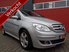 Mercedes-Benz B-klasse - 200 Automaat 136PK Airco Trekhaak