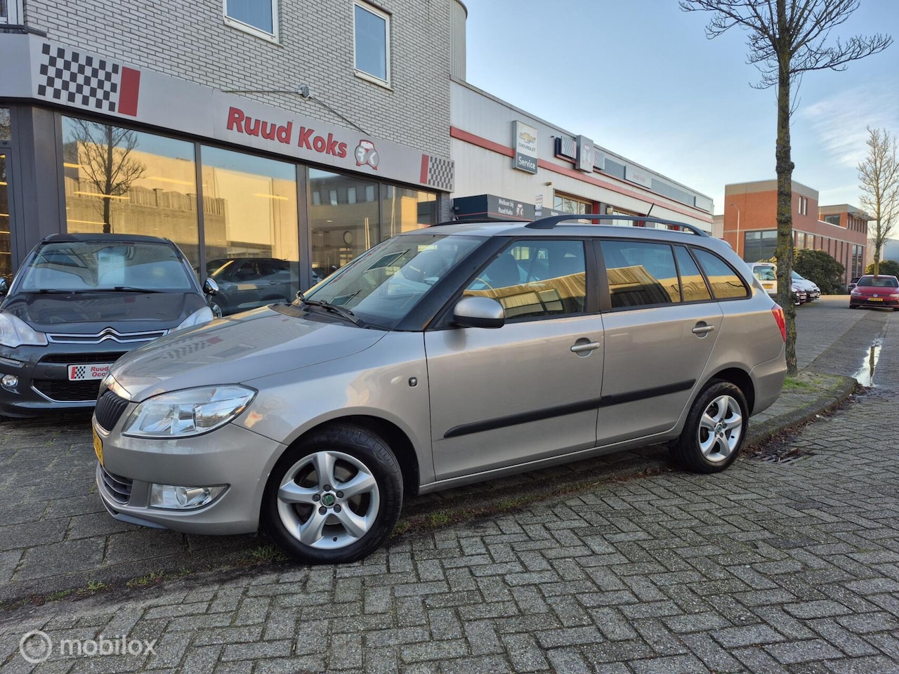 Skoda Fabia Combi - 1.2 TSI Tour 1.2 TSI TOUR - AutoWereld.nl