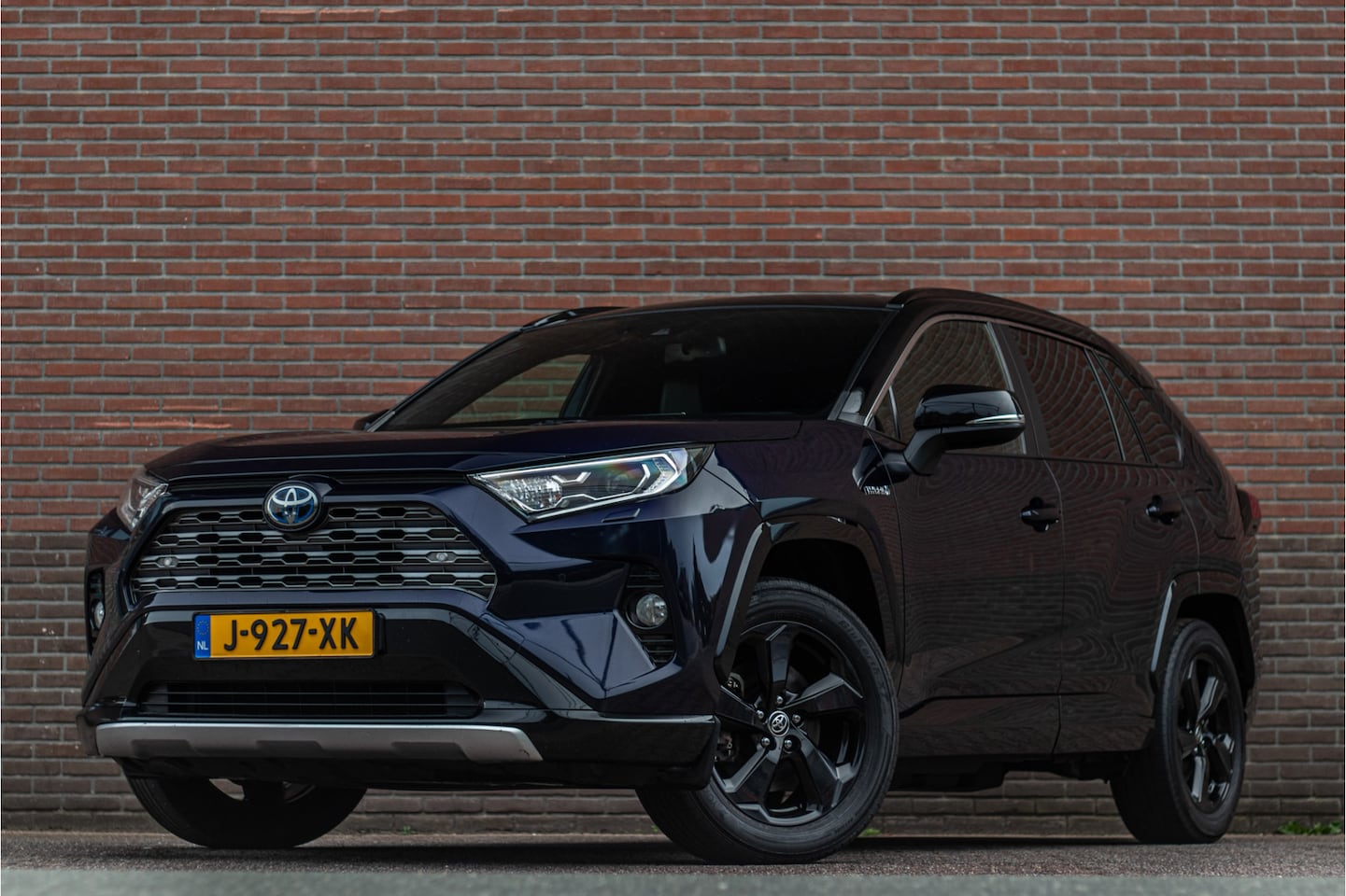 Toyota RAV4 - 2.5 Hybrid Bi-Tone 2.5 Hybrid Bi-Tone, Full LED, Stoel & Stuurverwarming, Adaptive Cruise, Carplay, Half lede - AutoWereld.nl