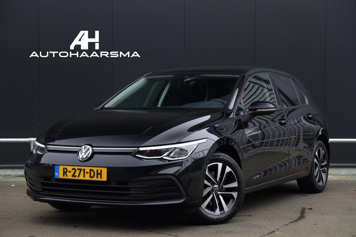 Volkswagen Golf - 1.0 TSI 110pk United Life Business Stoel/Stuur verwarming Navi Clima Sfeerverlichting CarP - AutoWereld.nl