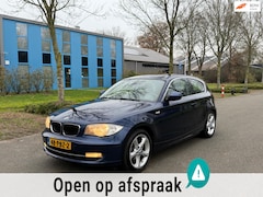 BMW 1-serie - 116i Business Line NAVI/M STUUR/CLIMATRONIC/NAP/ONDERHOUDSBOEKEJS