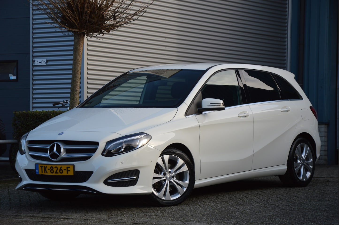 Mercedes-Benz B-klasse - 180 Urban Airco pdc led enz - AutoWereld.nl