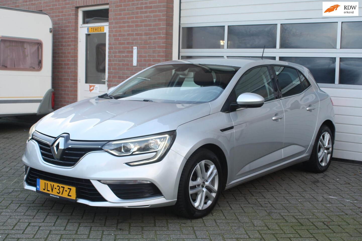 Renault Mégane - 1.5 Blue dCi Bose Airco, Navigatie, Car-Play, 5 Deurs, Nette Auto. - AutoWereld.nl