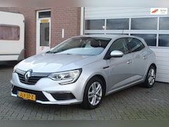 Renault Mégane - 1.5 Blue dCi Bose Airco, Navigatie, Car-Play, 5 Deurs, Nette Auto