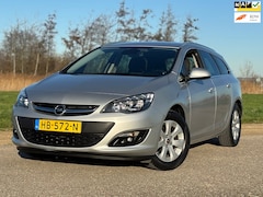 Opel Astra Sports Tourer - 1.4 Turbo Blitz/Navi/Airco/Sportstoelen/Pdc