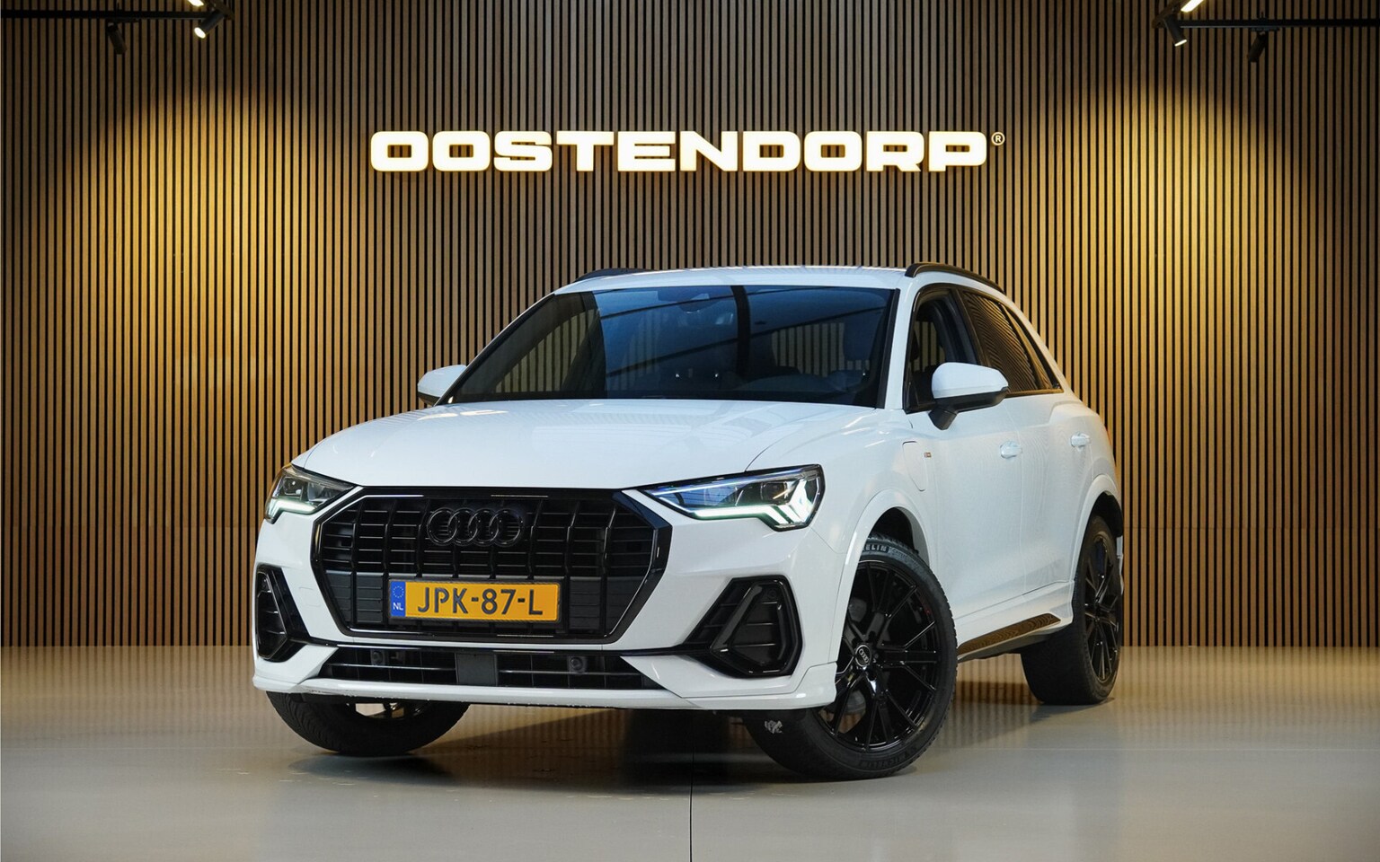 Audi Q3 - 45TFSIe/245pk S-Line|2022|20"Blackstyle|Trekhaak|Matrix-LED|Keyless|Optik Schwarz|Cruise+A - AutoWereld.nl