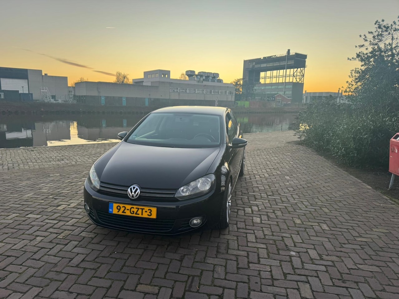 Volkswagen Golf - 2.0 TDI Trendline 119 2.0 TDI Trendline 119 - AutoWereld.nl
