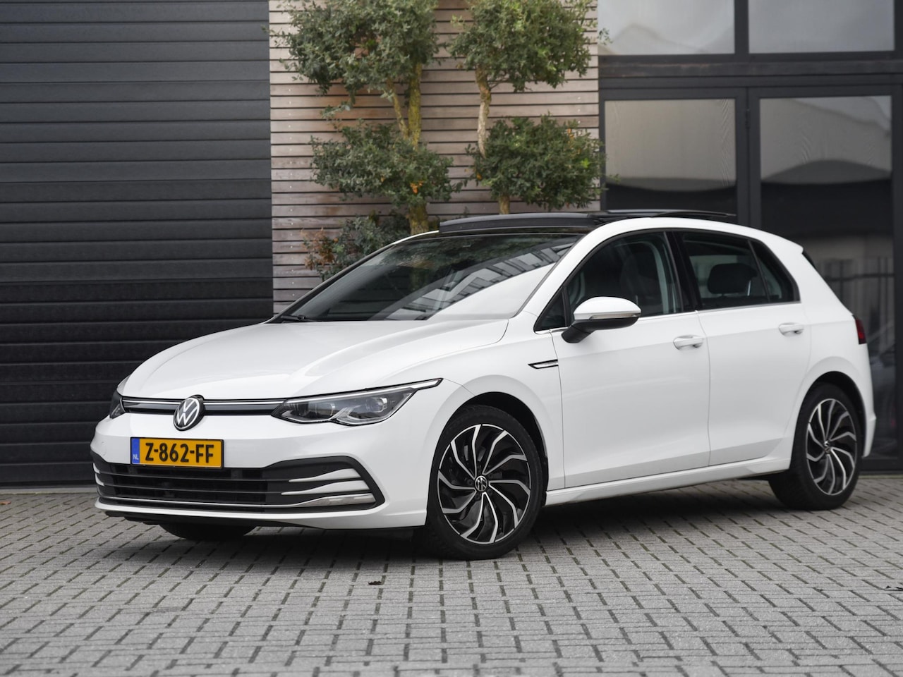 Volkswagen Golf - 1.5 TSI 1ST Edition Navi Qled Adaptive Cruise Control - AutoWereld.nl