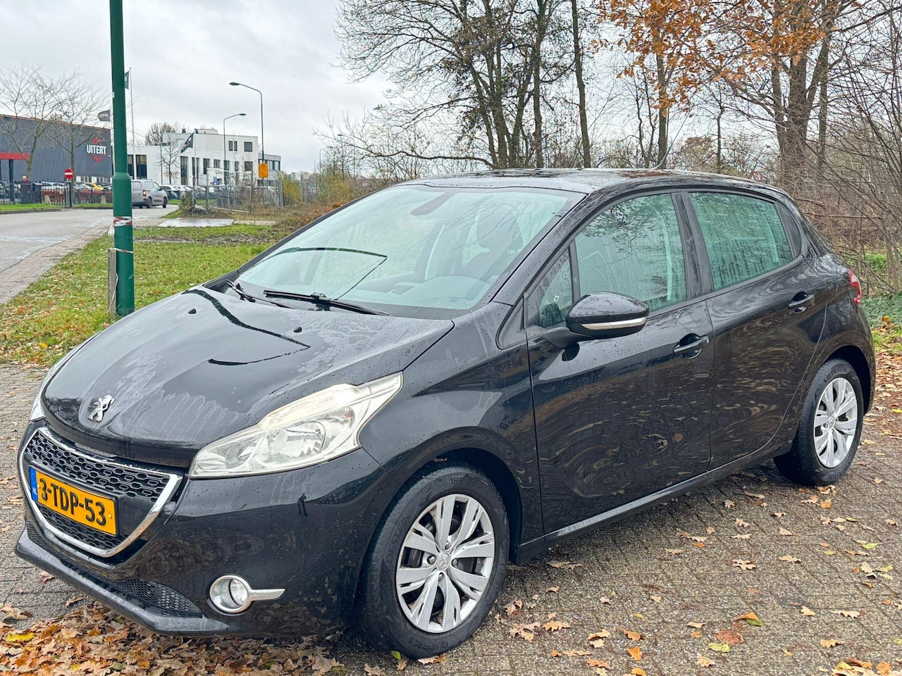 Peugeot 208 - 1.2 VTi Envy PDC/NAVI/Distr. Vv - AutoWereld.nl