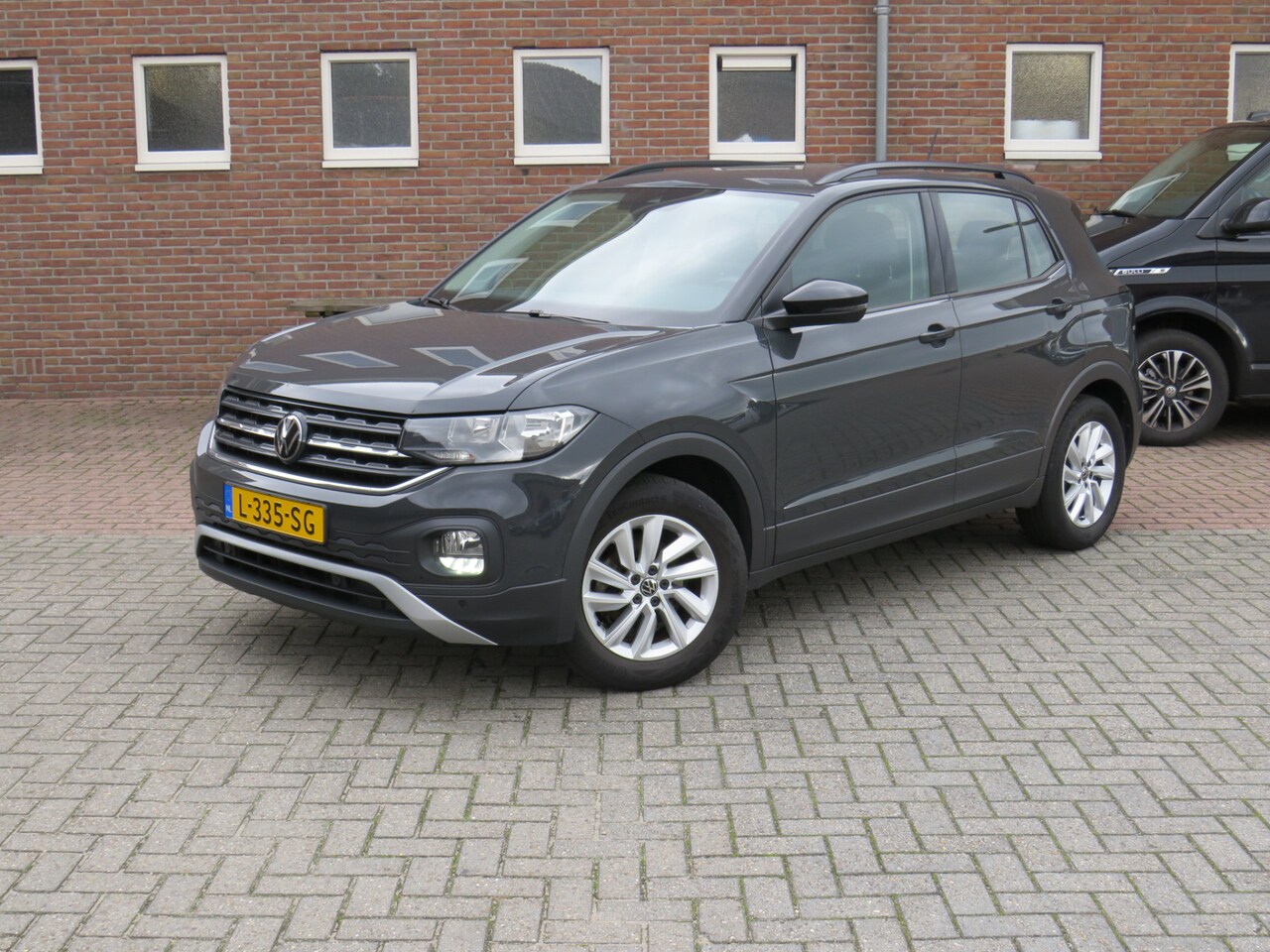 Volkswagen T-Cross - 1.0 TSI 95Pk Life * Rijklaarprijs incl. garantie * Navigatie * Parkeersensoren V+Ä * ACC * - AutoWereld.nl
