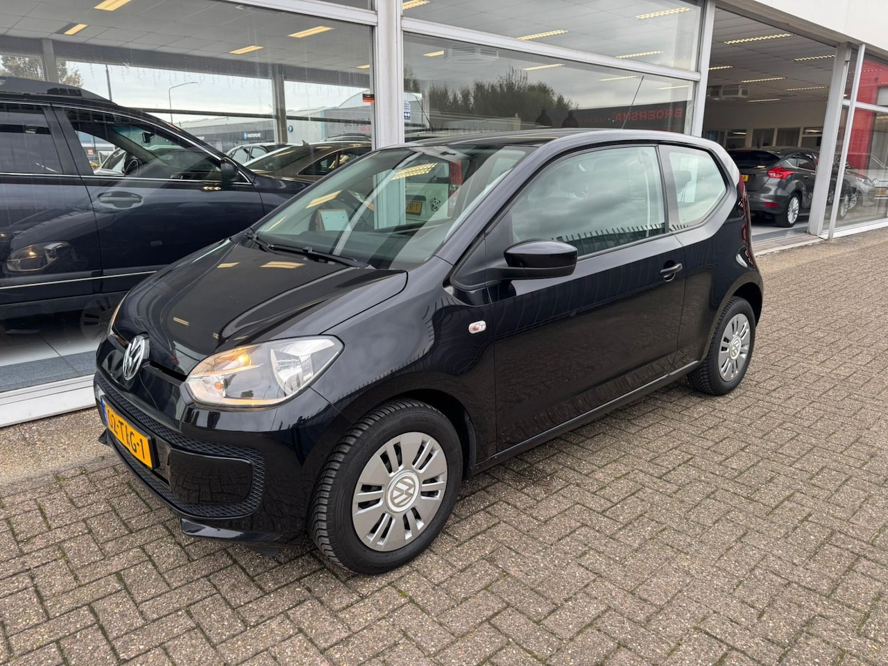 Volkswagen Up! - 1.0 move up! | 1e eigenaar | Airco | Elektrische ramen | APK tot 11-03-2026 | NAP | - AutoWereld.nl
