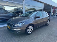 Peugeot 308 - 1.2 PureTech Blue Lease Executive | Airco | Panoramadak | Cruise control | Elektrische ram