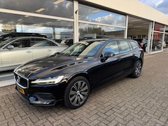 Volvo V60 - 2.0 B3 Momentum Advantage | 1e eigenaar | Automaat | Cruise control | Keyless entry | Navi