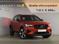 Volvo XC40 - B4 211PK Automaat Plus Dark / Navigatie / Adaptive Cruise / Harman Kardon / Stuur- & Stoel