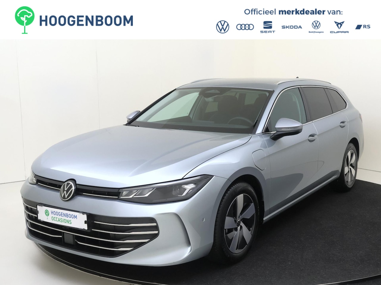 Volkswagen Passat Variant - 1.5 eHybrid Business | Trekhaak | Adaptieve demping systeem | 3-zone airco | Head-up displ - AutoWereld.nl