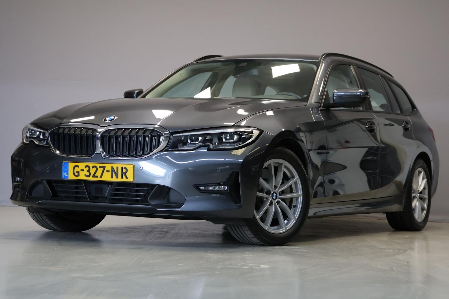 BMW 3-serie Touring - 330i High Executive Ed. 259pk|Leder|Carplay| - AutoWereld.nl