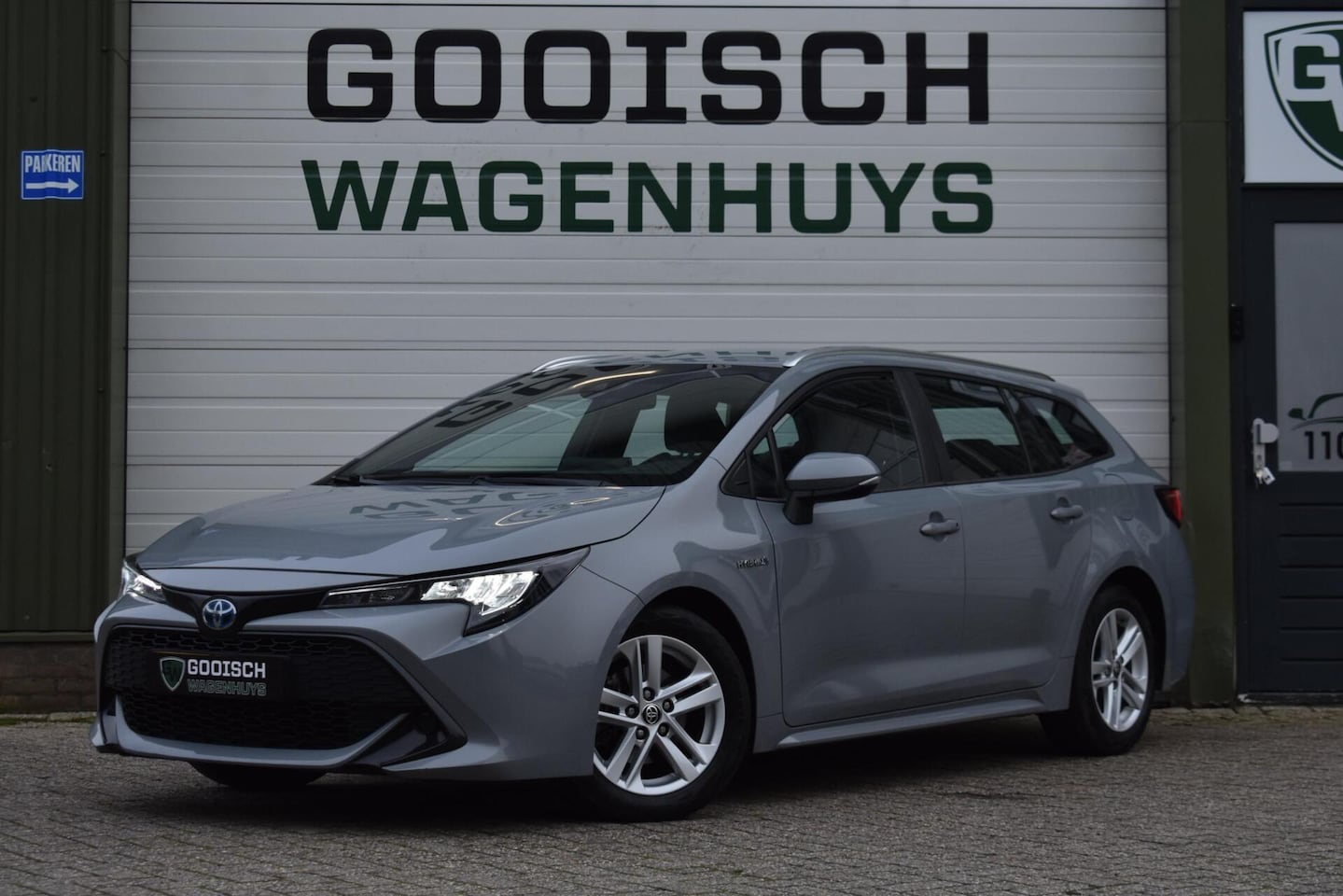 Toyota Corolla Touring Sports - 1.8 Hybrid Active | Camera | Carplay | - AutoWereld.nl